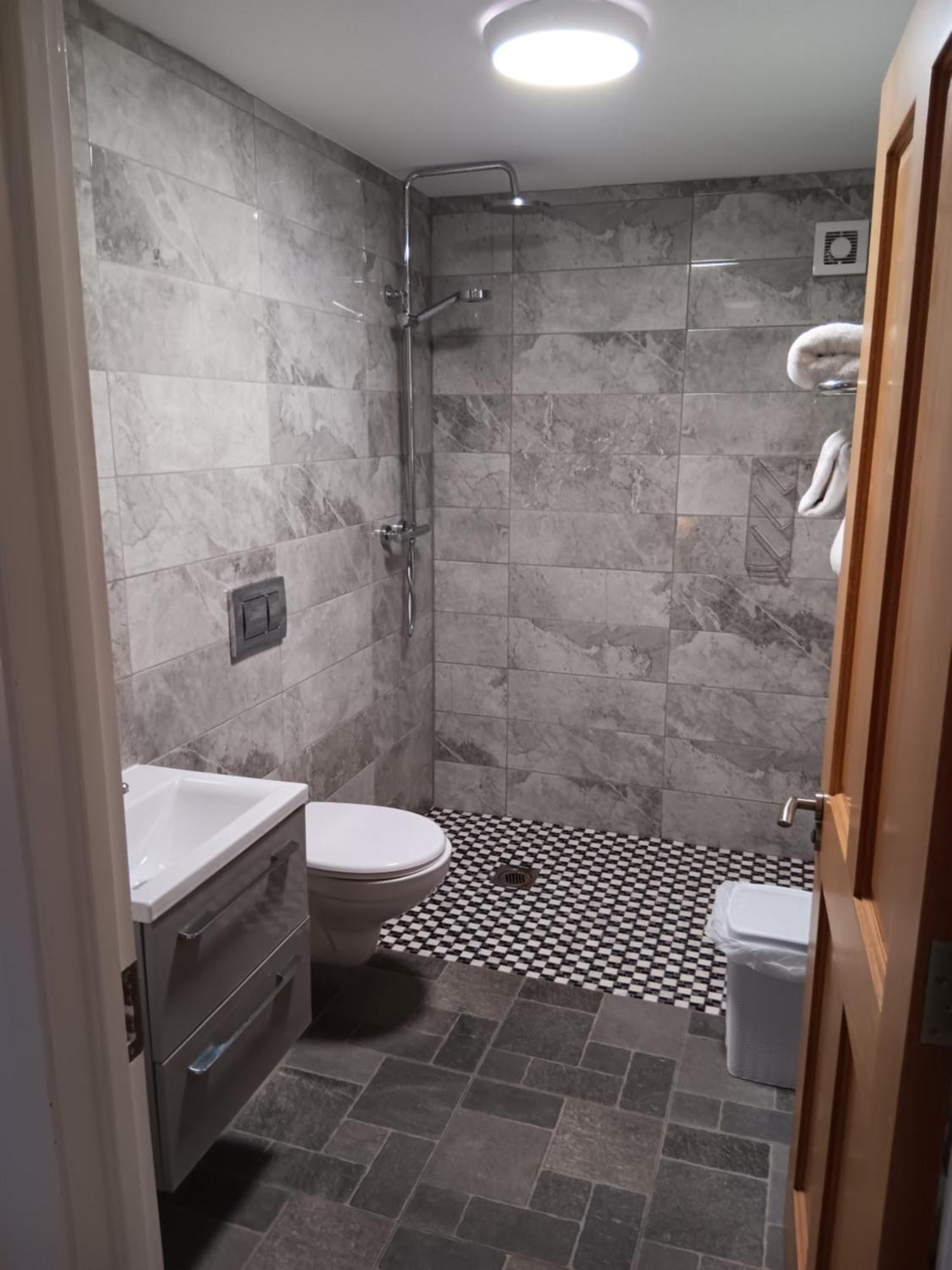 Matty'S Pub - Apartment'S Carlow Ruang foto